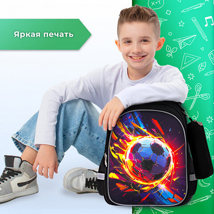 Рюкзак BRAUBERG KIDS MIND с пеналом в комплекте, 2 отделения, "Football", 40х28х18 см, 273178