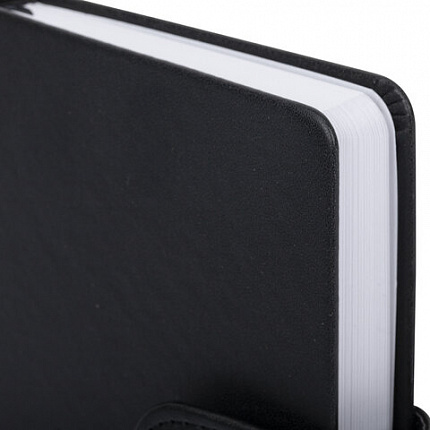 Скетчбук, белая бумага 140 г/м2 90х140 мм, 80 л., КОЖЗАМ, застежка, BRAUBERG ART CLASSIC, черный, 116459