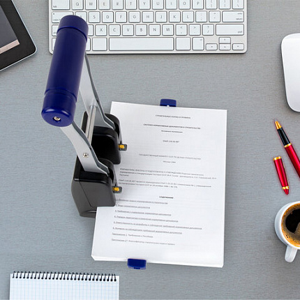 Дырокол металлический МОЩНЫЙ BRAUBERG "EXTRA Heavy duty", до 110 листов, черно-синий, 272721