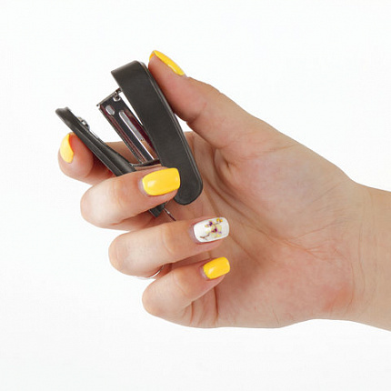 Степлер №24/6, 26/6 МИНИ BRAUBERG "Standard", до 25 листов, с антистеплером, черный, 226849