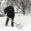 Лопата снеговая 49х30см, алюминиевая усиленная ребрами жесткости, ДЕРЕВЯННЫЙ черенок 120см, армирующая металлическая планка на клепках, ЛТСЕ