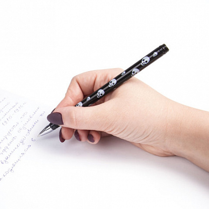 Ручка шариковая BRAUBERG "Jolly Roger", СИНЯЯ, корпус с печатью, узел 0,7 мм, линия письма 0,35 мм, 141536