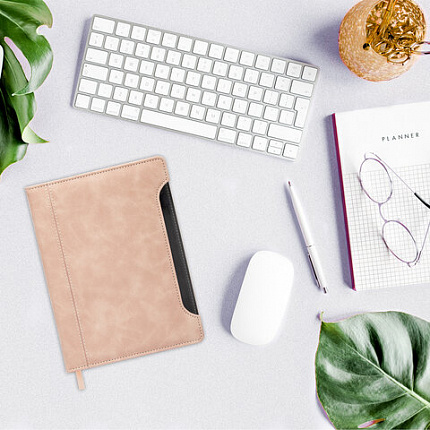 Блокнот А5 165x218 мм, BRAUBERG "Perfect", под кожу софт-тач, держатель для ручки, 80 листов, клетка, бежевый, 116617