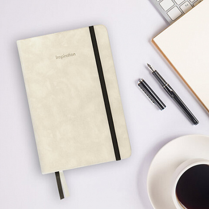 Ежедневник недатированный А5 138x213 мм, BRAUBERG "Velvet", резинка, держатель, 160 л., бежевый, 116244