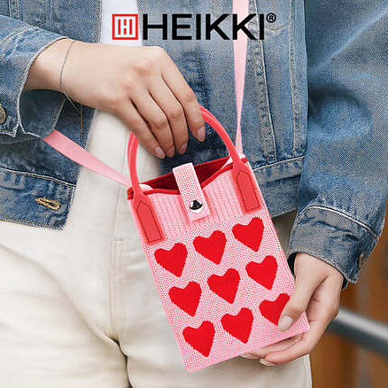 Сумочка-органайзер повседневная HEIKKI KNIT (ХЕЙКИ) кросс боди, вязаная, 17х12х5 см, "Сердечки", 273795