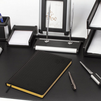 Ежедневник датированный 2026 БОЛЬШОЙ ФОРМАТ 210х297мм А4, BRAUBERG Comodo, под кожу, черный, 117242