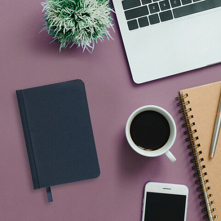 Ежедневник недатированный МАЛЫЙ ФОРМАТ А6 (100х150 мм) BRAUBERG "Select", балакрон, 160 л., темно-синий, 123481