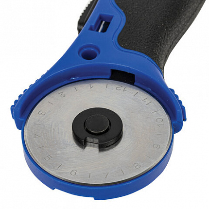 Нож раскройный роликовый 45 мм BRAUBERG, круглое лезвие, резиновые вставки, 237162