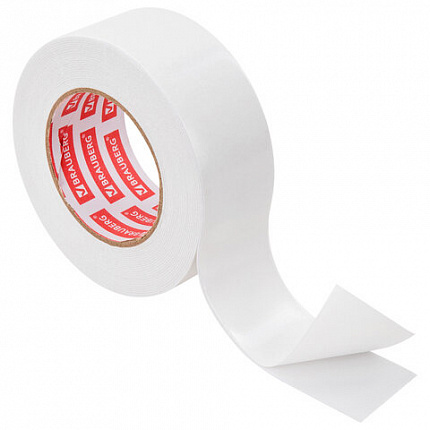 Клейкая двухсторонняя лента 50 мм х 8 м, НА ВСПЕНЕННОЙ ОСНОВЕ, 1 мм, прочная, BRAUBERG, 600485