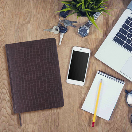 Ежедневник недатированный БОЛЬШОЙ ФОРМАТ (175х247 мм) В5, BRAUBERG "Alligator", под матовую крокод. кожу, 160л, крем.блок, т-корич, 124969