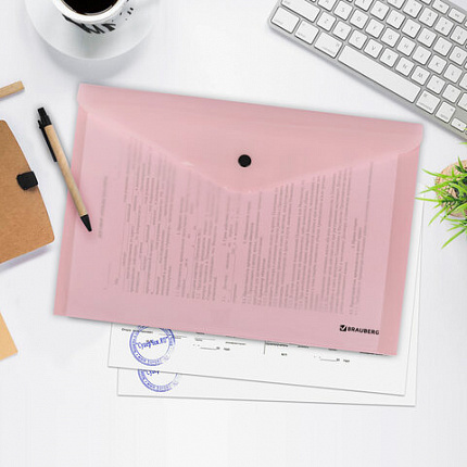 Папка-конверт с кнопкой BRAUBERG "Pastel", А4, до 100 листов, непрозрачная, персиковая, 0,18 мм, 270476