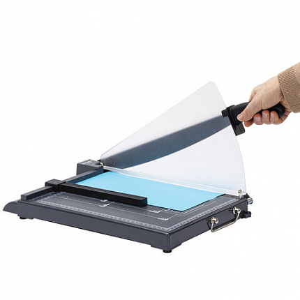 Резак сабельный BRAUBERG KATANA TSP-412, А4, на 12 л., длина реза 330 мм, пластиковое основание, защитный экран, 532987