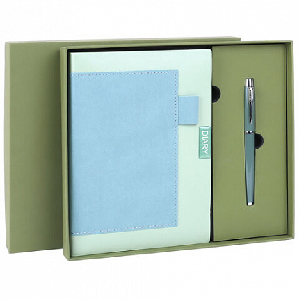 Ежедневник в наборе с ручкой А5 144x210мм BRAUBERG "Style" под кожу, 160 листов, зелёный, 116863