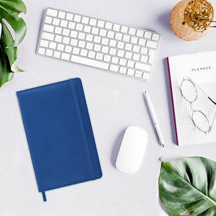 Ежедневник недатированный А5 138х213 мм, BRAUBERG "Base", под кожу, 160 л., синий, 116258