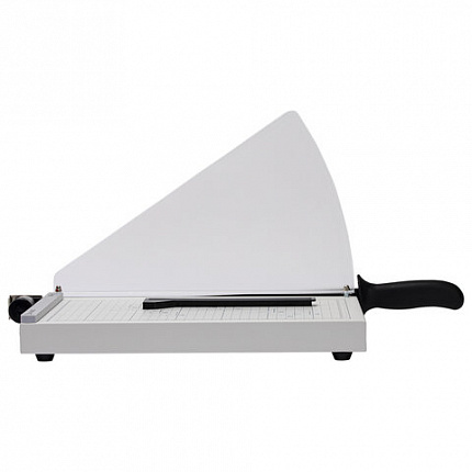 Резак сабельный BRAUBERG KATANA TSM-412, А4, на 12 л., длина реза 340 мм, металлическое основание, защитный экран, 532985