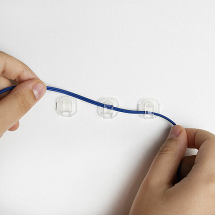 Крючки самоклеящиеся для гирлянд и проводов 1,5х1,5 см, КОМПЛЕКТ 90 шт., LAIMA Home, 608797