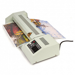 Ламинатор BRAUBERG FGK-230, формат А4, толщина пленки 1 сторона 60-250 мкм, скорость 51 см/мин., 531970