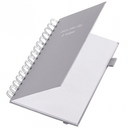 Бизнес-тетрадь на гребне А5 148х216 мм, BRAUBERG "Calipso" под кожу, резинка, клетка, 80 л., серая, 116253