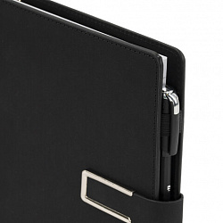 Тетрадь на кольцах А5, 180х220 мм, 120 л., под кожу soft-touch, застежка, BRAUBERG SHADE, черный, 405246