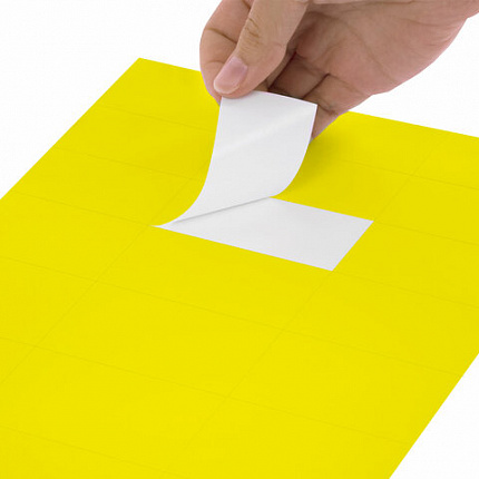 Этикетка самоклеящаяся 70х37,1 мм, 24 этикетки, желтая, 80 г/м2, 50 листов, STAFF BASIC, 115683