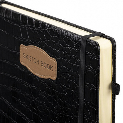 Скетчбук, слоновая кость 140 г/м2, 200х200 мм, 80 л., КОЖЗАМ, резинка, BRAUBERG ART CLASSIC, CROCO, черный, 116472