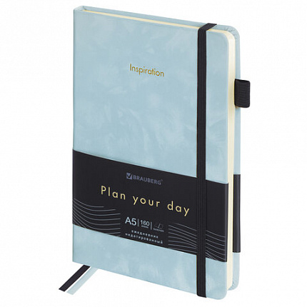 Ежедневник недатированный А5 138x213 мм, BRAUBERG "Velvet", резинка, держатель, 160 л., серо-голубой, 116245