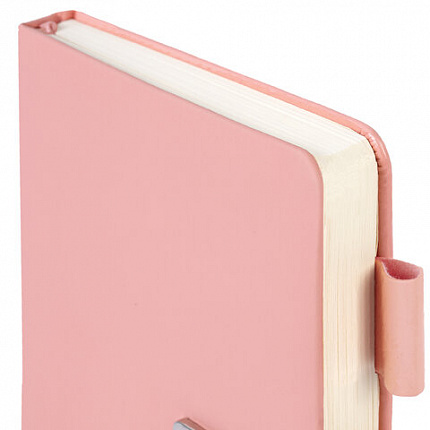 Ежедневник недатированный А5 143х210мм BRAUBERG Deluxe, под кожу, магнит 160л, розовый, 117143