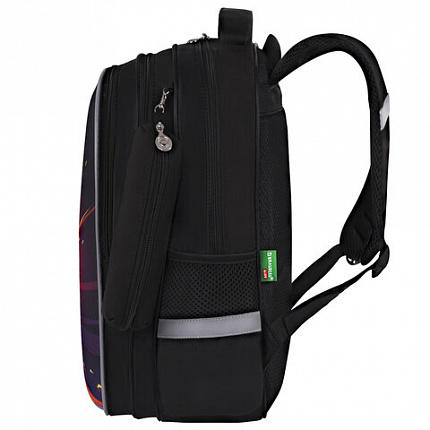 Рюкзак BRAUBERG KIDS MIND с пеналом в комплекте, 2 отделения, "Football", 40х28х18 см, 273178