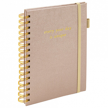 Бизнес-тетрадь на гребне А5 148х216 мм, BRAUBERG "Calipso" под кожу, резинка, клетка, 80 л., бежевый, 116254