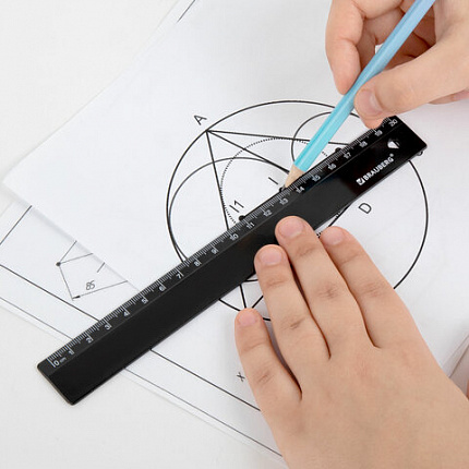 Линейка пластиковая 20 см, BRAUBERG, черная, 210829