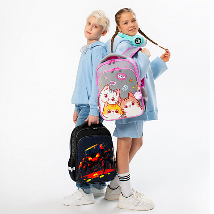 Ранец BRAUBERG QUADRO, 3 отделения, с брелком, Fire spider, 37х28х18 см, 273106