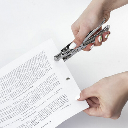 Дырокол металлический на 1 отверстие для люверса до 30 л., диаметр отверстия 5 мм, BRAUBERG, 272763