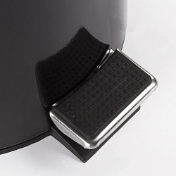 Ведро мусорное с педалью 5 литров "Classic", ЧЕРНОЕ ГЛЯНЦЕВОЕ, металлическое, со съемным внутренним ведром, LAIMA, 604943