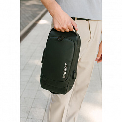 Рюкзак однолямочный HEIKKI FEATURE (ХЕЙКИ), кодовый замок, USB-порт, черный, 32x16x6 см, 273900