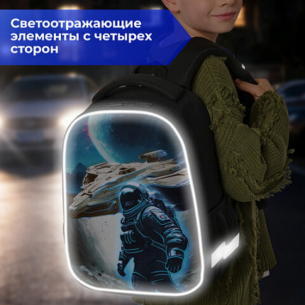 Ранец BRAUBERG KIDS START, 1 отделение, 2 кармана, "Герой в космосе", СВЕТЯЩИЙСЯ, 35х26х13 см, 274408