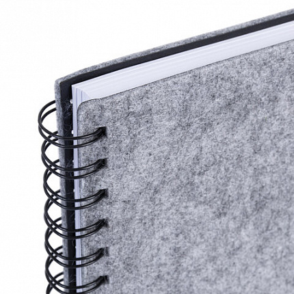 Ежедневник недатированный А5 135х210мм BRAUBERG Felt на гребне, войлок, кнопка 160л, серый, 117133