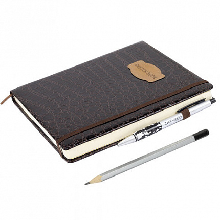 Скетчбук, слоновая кость 140 г/м2, 200х200 мм, 80 л., КОЖЗАМ, резинка, BRAUBERG ART CLASSIC, CROCO, коричневый, 116473