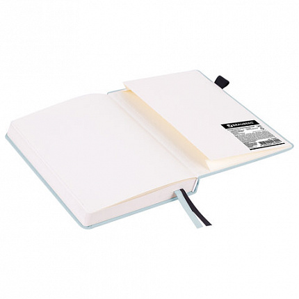 Ежедневник недатированный А5 138x213 мм, BRAUBERG "Velvet", резинка, держатель, 160 л., серо-голубой, 116245